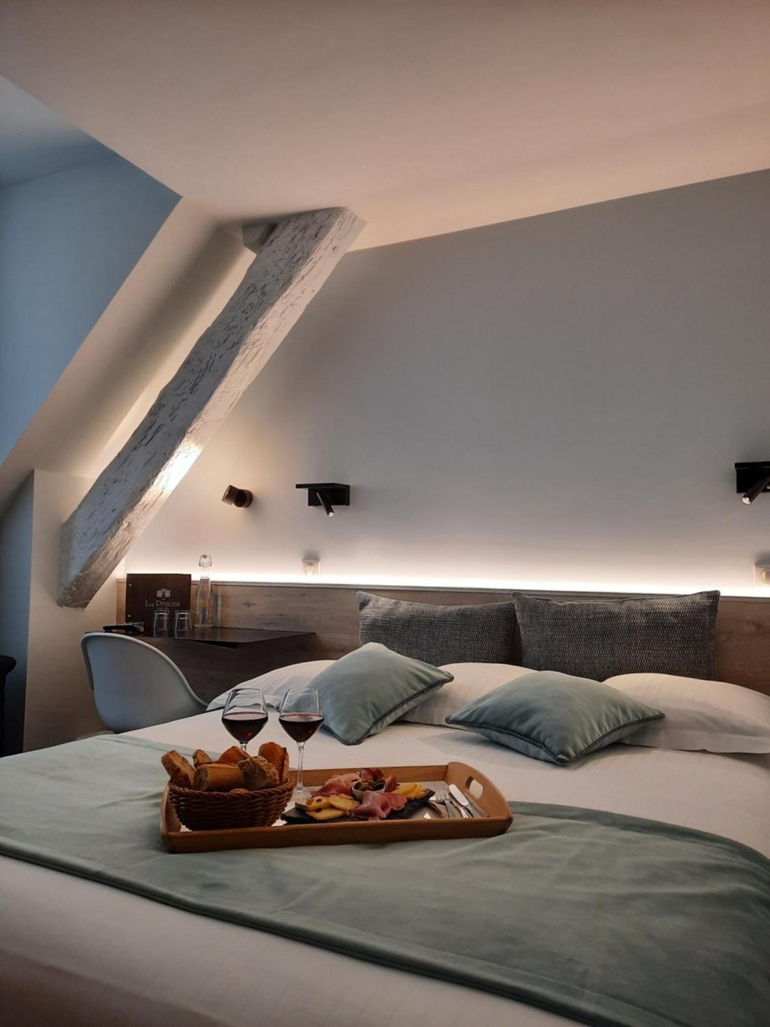 Hotel Des Princes, Chambery Centre Екстер'єр фото